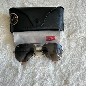 Ray-Ban Black and Silver Aviator Sunglasses
